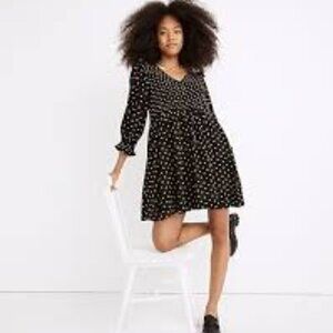 Madewell Lucie V-Neck Smocked Mini Dress in Oval Dot XXSmall